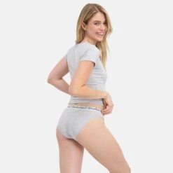 Bamboo Basics Dames 3-pack Slips Yara Grijs -BJØRN BORG Verkoopwinkel aHR0cHM6Ly93d3cuYm94ZXJzLm5sL21lZGlhL2NhdGFsb2cvcHJvZHVjdC9iL2EvYmFtYm9vLWJhc2ljc195YXJhLTAwMy1iYWNrLmpwZz9zdG9yZT1ib3hlcnNfbmwmaW1hZ2UtdHlwZT1pbWFnZQ
