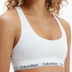 Calvin Klein Dames Bralette Wit -BJØRN BORG Verkoopwinkel aHR0cHM6Ly93d3cuYm94ZXJzLm5sL21lZGlhL2NhdGFsb2cvcHJvZHVjdC9jL2EvY2FsdmluLWtsZWluX2YzNzg1ZS0xMDBfbW9kZWxfZGV0YWlsLmpwZz9zdG9yZT1ib3hlcnNfbmwmaW1hZ2UtdHlwZT1pbWFnZQ