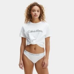 Calvin Klein Dames 3-pack High Leg Tanga Zwart / Wit / Grijs -BJØRN BORG Verkoopwinkel aHR0cHM6Ly93d3cuYm94ZXJzLm5sL21lZGlhL2NhdGFsb2cvcHJvZHVjdC9jL2EvY2FsdmluLWtsZWluX3FkMzc1OGUtOTk5XzNfbW9kZWxfdm9vcmthbnQuanBnP3N0b3JlPWJveGVyc19ubCZpbWFnZS10eXBlPWltYWdl