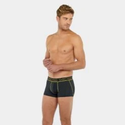 HOM Microfiber Boxer Rainbow Sport Zwart -BJØRN BORG Verkoopwinkel aHR0cHM6Ly93d3cuYm94ZXJzLm5sL21lZGlhL2NhdGFsb2cvcHJvZHVjdC9oL28vaG9tXzQwMjQwOS0wMDA0X21vZGVsX3Zvb3JrYW50LmpwZz9zdG9yZT1ib3hlcnNfbmwmaW1hZ2UtdHlwZT1pbWFnZQ