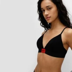 Hugo Boss Dames HUGO Red Label Triangle Bralette Zwart -BJØRN BORG Verkoopwinkel aHR0cHM6Ly93d3cuYm94ZXJzLm5sL21lZGlhL2NhdGFsb2cvcHJvZHVjdC9oL3UvaHVnby1ib3NzXzUwNDY5NjQ3LTAwMV9tb2RlbF9kZXRhaWwuanBnP3N0b3JlPWJveGVyc19ubCZpbWFnZS10eXBlPWltYWdl